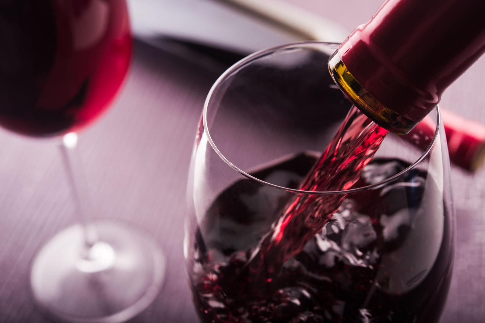 Una copa de vino al día: ¿en qué quedamos: es buena o es mala para la salud?